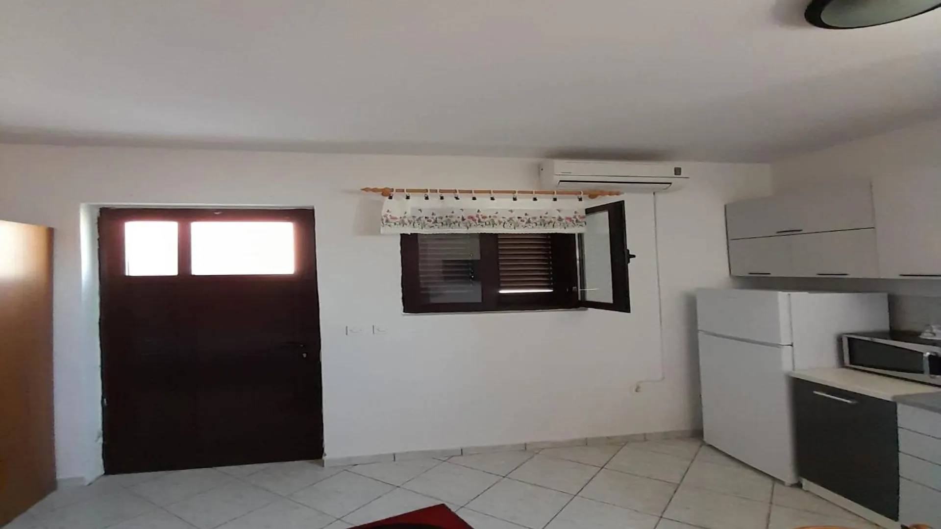 Apartments Dubravica - Studio Apartment Dinjiška 0*,  كرواتيا
